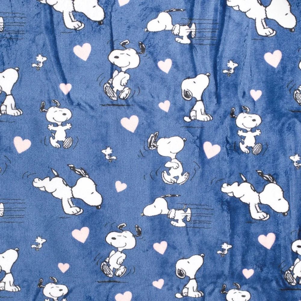 Berkshire Peanuts Snoopy Mini Poses And Hearts Reversible Throw-50” x 70”